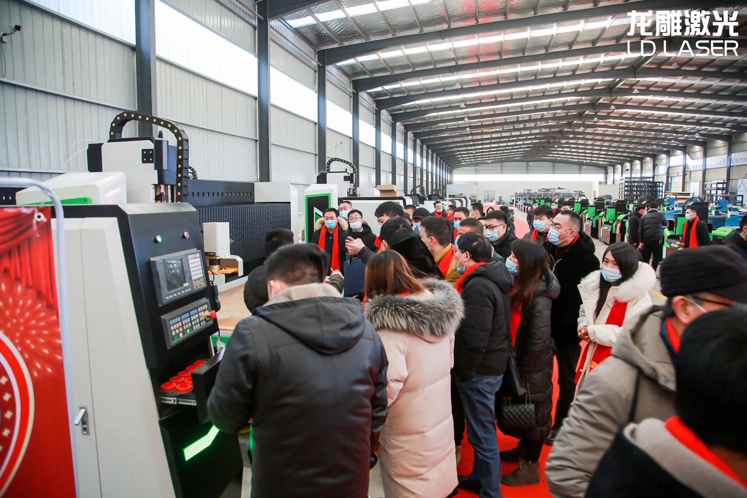 “风华十载 筑梦未来”—NBA押注网站激光30000W全球首发(图3) “风华十载 筑梦未来”—NBA押注网站激光30000W全球首发(图3)