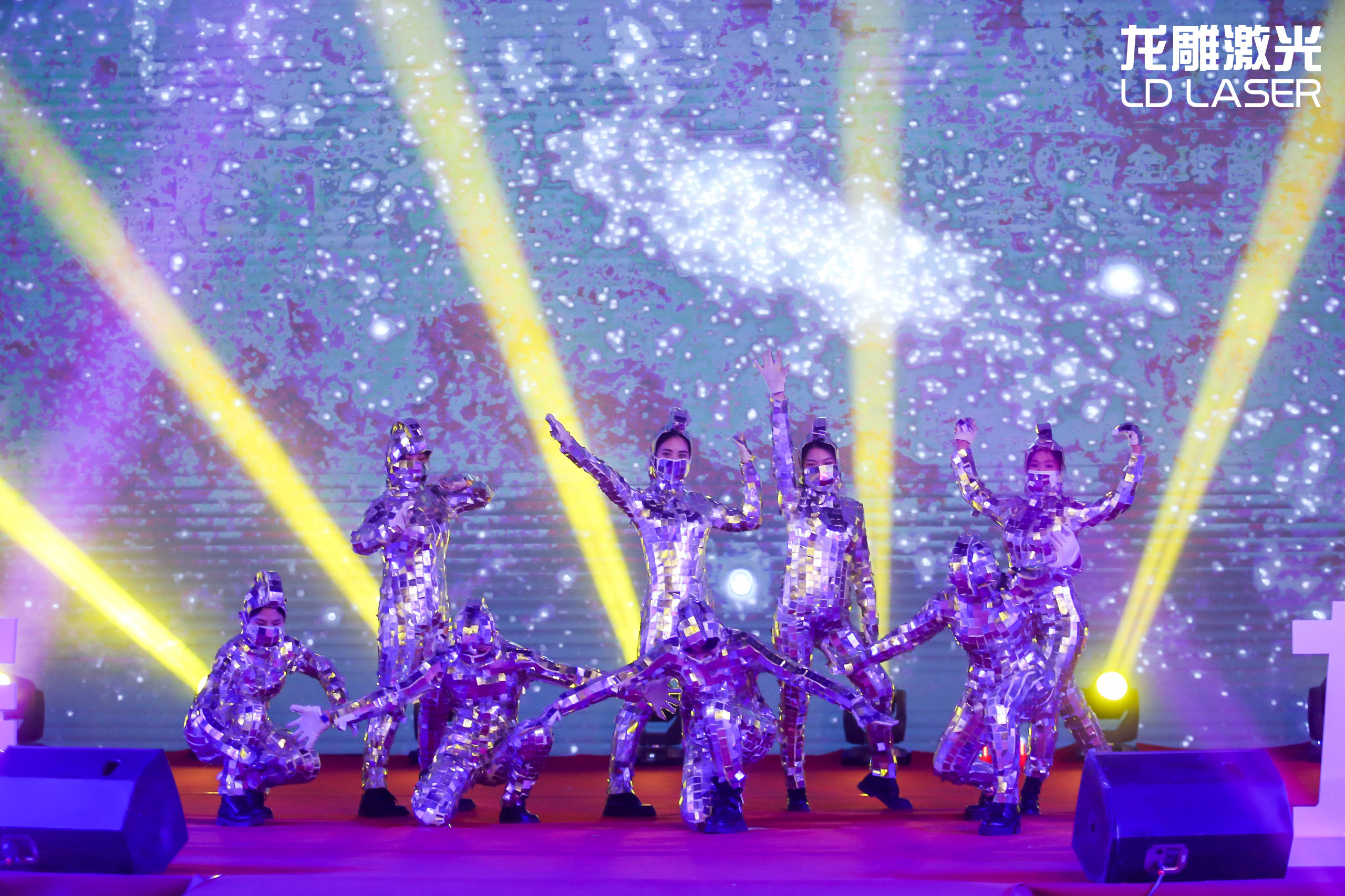 “风华十载 筑梦未来”—NBA押注网站激光30000W全球首发(图21) “风华十载 筑梦未来”—NBA押注网站激光30000W全球首发(图21)